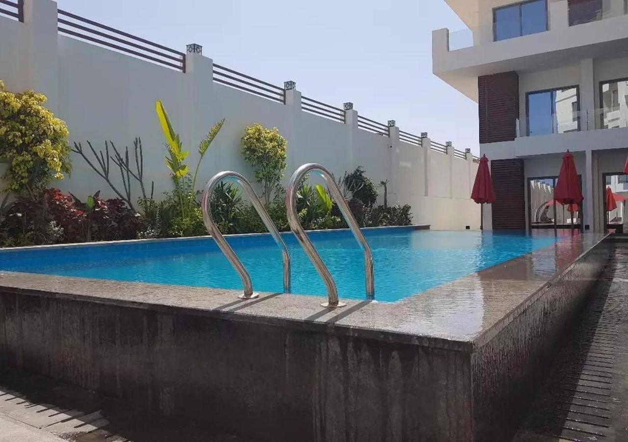 Sanctuary Sunlit Hurghada Haven With 4 Pools, Rooftop Sunsets & Gourmet Bites Steps Away ภายนอก รูปภาพ