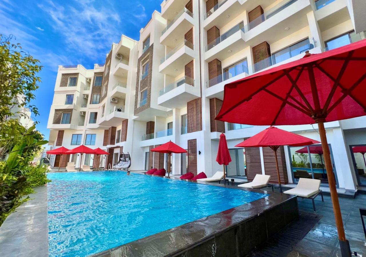 Sanctuary Sunlit Hurghada Haven With 4 Pools, Rooftop Sunsets & Gourmet Bites Steps Away ภายนอก รูปภาพ
