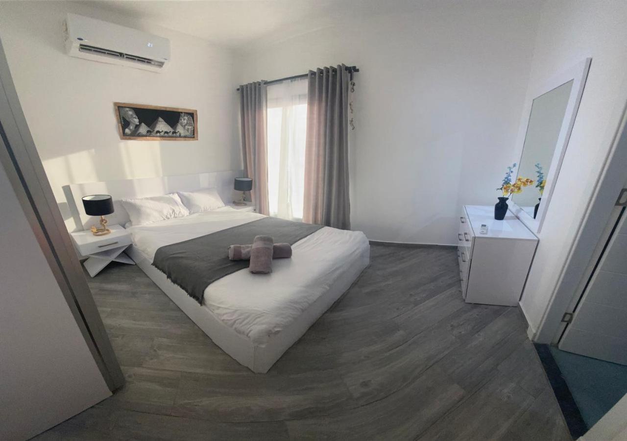 Sanctuary Sunlit Hurghada Haven With 4 Pools, Rooftop Sunsets & Gourmet Bites Steps Away ภายนอก รูปภาพ
